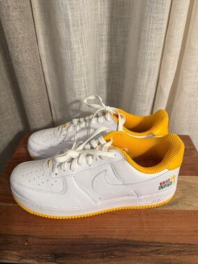 Nike Air Force 1 Low-Top retro QS West Indies size 10 New without box!